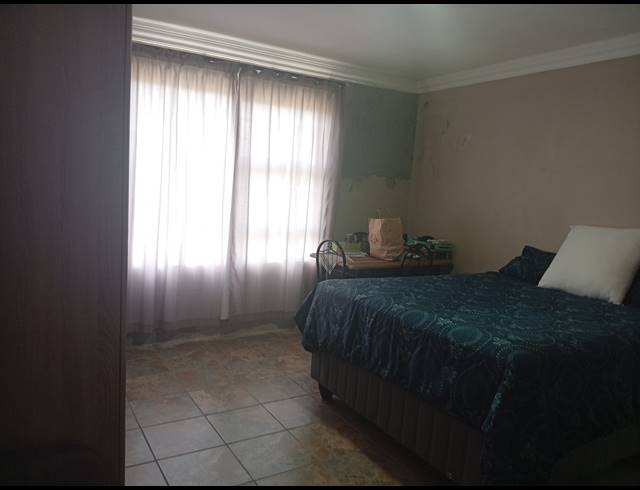 2 BEDROOM HOUSE FOR SALE IN VANES ESTATE
